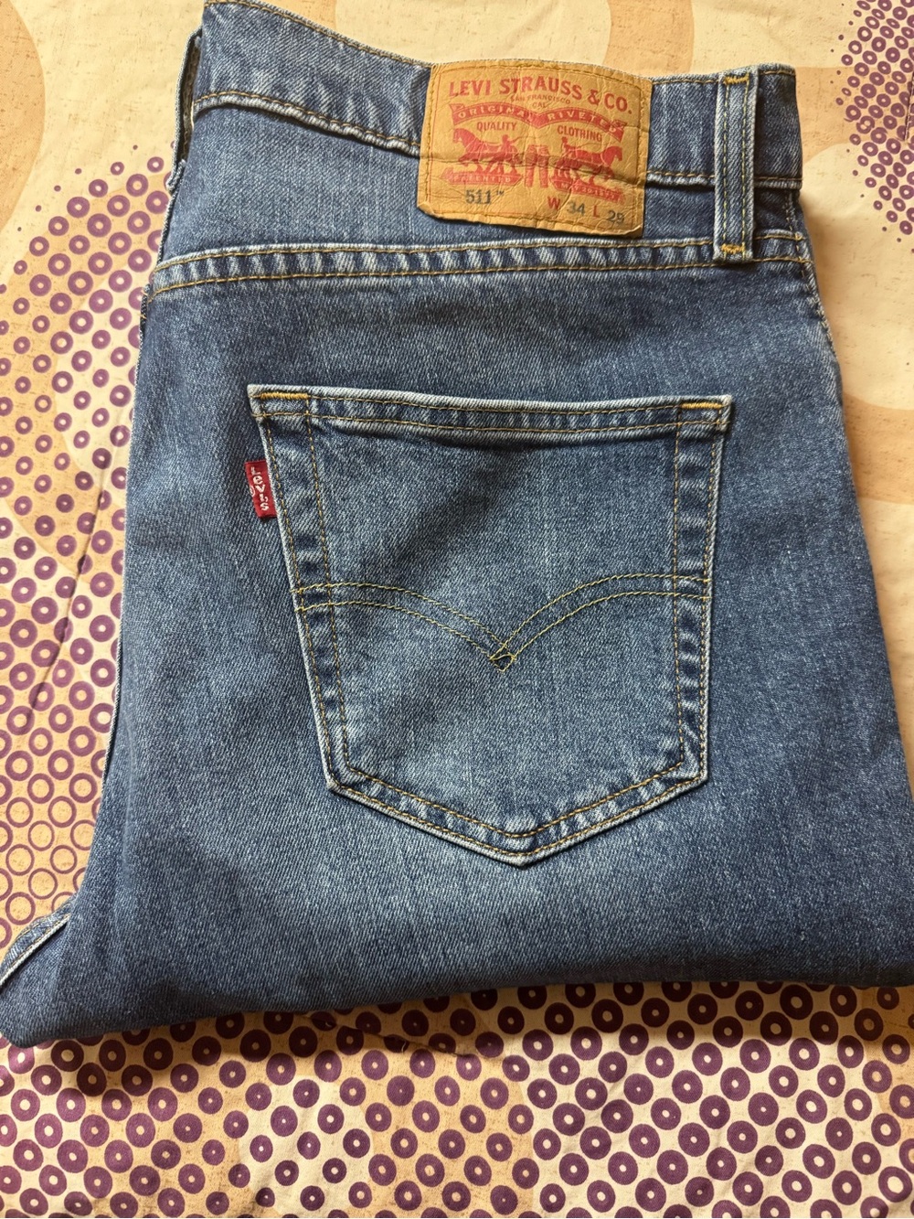 Levi's 511  Men's Straight Jeans in Medium Blue Denim